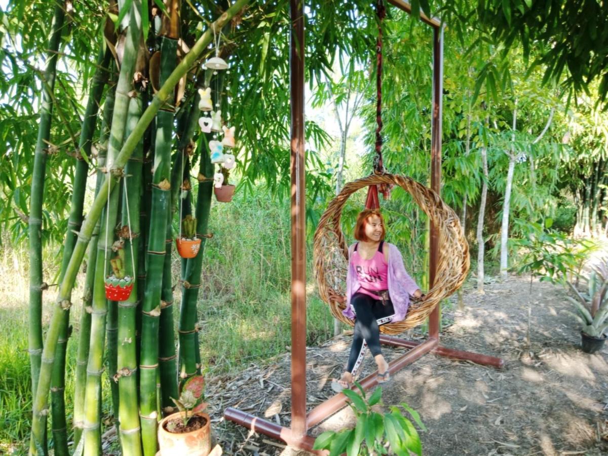 เรือนไทยใจสุขเอ๋ย Hotel Ban Bang Wa Luaran gambar