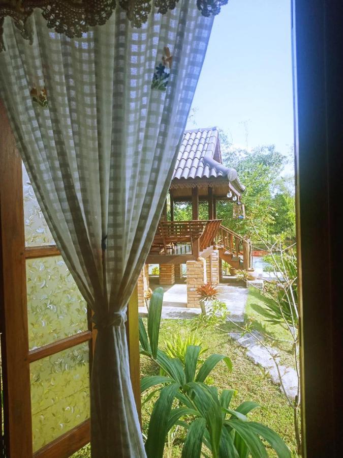 เรือนไทยใจสุขเอ๋ย Hotel Ban Bang Wa Luaran gambar